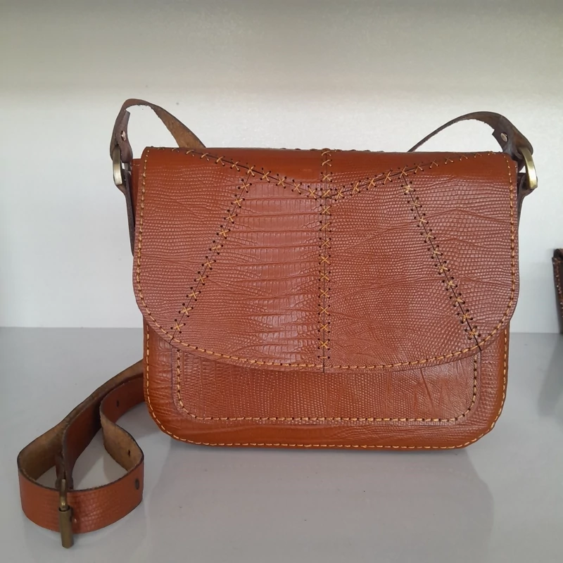 کیف دوشی زنانع